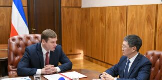 Валентин Коновалов и Лев Сафьянов. Фото из телеграм-канала главы РХ