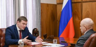 Валентин Коновалов и Сергей Сокол. Фото пресс-службы главы РХ