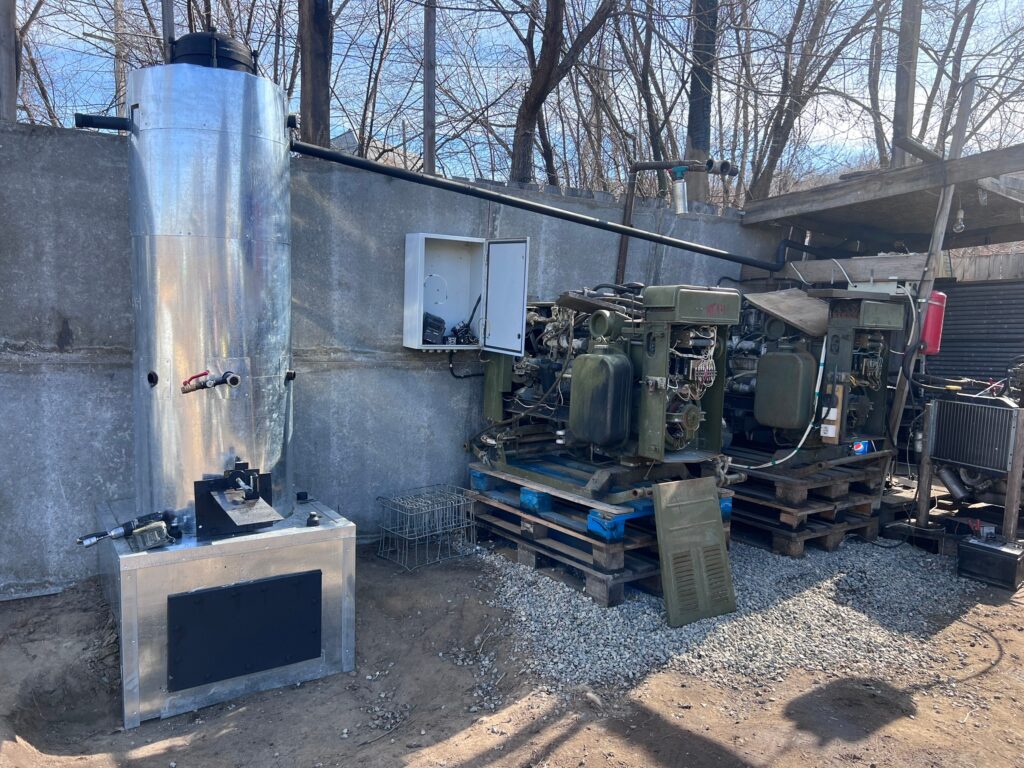 Демонстрация установки генерации угля в газ.. Фото pulse19.ru