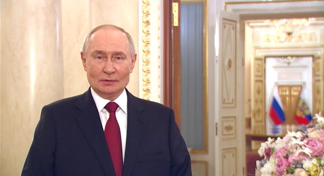 Владимир Путин. Кадр съемки пресс-службы Кремля