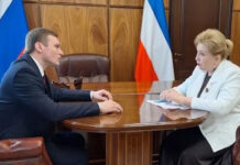 Валентин Коновалов и Татьяна Краснова. Фото предоставлено пресс-службой ХГУ
