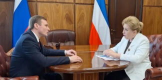 Валентин Коновалов и Татьяна Краснова. Фото предоставлено пресс-службой ХГУ