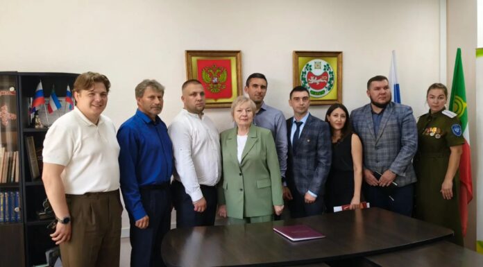 Общественная палата Хакасии договорилась с партиями, что выборы будут прозрачными Фото из телеграм-канала Общественной палаты РХ