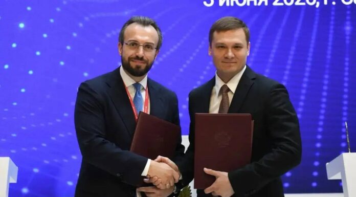 Правительство Хакасии на ПМЭФ заключило соглашение о поддержке семей Фото из телеграм-канала главы РХ