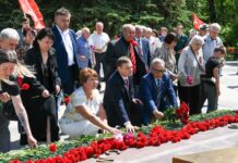 В Хакасии почтили память погибших в годы Великой Отечественной войны Фото со страницы главы РХ