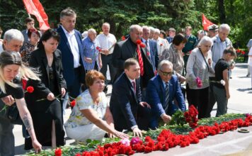 В Хакасии почтили память погибших в годы Великой Отечественной войны Фото со страницы главы РХ
