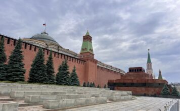 Глава Хакасии работает в Москве Москва. Фото: pulse19.ru