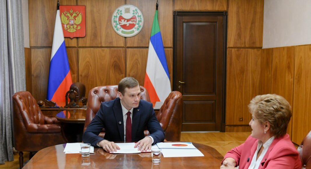 Валентин Коновалов и Нина Леонченко. Фото из телеграм-канала Валентина Коновалова Валентин Коновалов и Нина Леонченко. Фото из телеграм-канала Валентина Коновалова