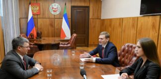 Глава Хакасии встретился с заместителем полпреда Фото со страницы главы РХ