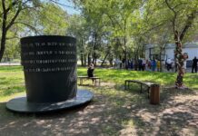 В Черногорске открыли новую библиотеку и сквер Фото: Черногорск-Информ