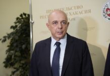 Сокол: игрок, который выходит из-за стола до вскрытия карт — Андрей Трошкин Фото со страницы Сергея Сокола