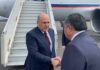 Мишустин отметил серьезный промышленный потенциал Тувы Михаил Мишустин и Владислав Ховалыг. Кадр съемки пресс-службы правительства РФ