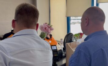 Кадр съемки из канала Валерия Старостина