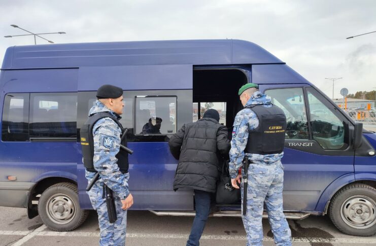 С начала года из Хакасии выдворили 126 иностранцев Фото предоставлено пресс-службой УФССП по РХ
