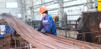 Студенты-гидростроители побывали с экскурсией на предприятиях МЖФ Абакана Фото с сайта МЖФ