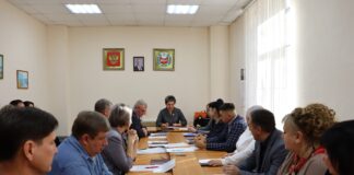 Первое заседание городского Совета депутатов. Фото со страницы администрации Абазы